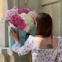 5 роскошных пышных гортензий в букете «Ягодные облака»