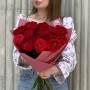 Микс из 15 необыкновенных пионовидных роз Red Eye и Red Monster в букете «Гранатовые кудри»