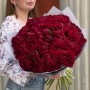 25 розкішних оксамитових півоній Armani у букеті «Гранатове море»