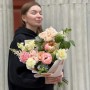 Delicate bouquet in warm peach tones «Dawn Miracle»