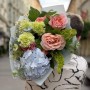 Цікавий букет з еремурусом «Естетика моменту»