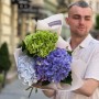 3 гортензії у букеті «Зачароване озеро»