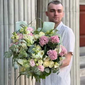 Romantic bouquet in white and pink tones with bush hydrangea «Light Waterfall»