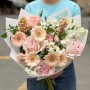 Fragrant romantic bouquet «When Feelings Bloom»