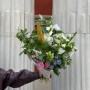 Цікавий різнорівневий букет «Промінь на світанку»