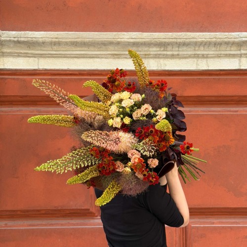 Luxurious bouquet with eremurus «Cosmic Miracle»
