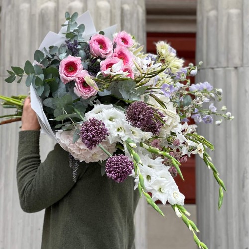 Luxurious voluminous bouquet with protea «The Whole World for Olya»