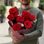 9 елегантних червоних троянд Nina у букеті «Полум'я почуттів»