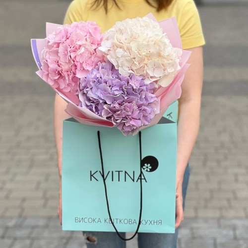 Bouquet of three delicate hydrangeas «Pastel Dreams»