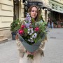 Лёгкий букет в садовом стиле с эхинацеей и дельфиниумом «Душистый рассвет»