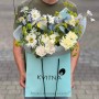 Charming bouquet with daisies «Fairy's Flight»