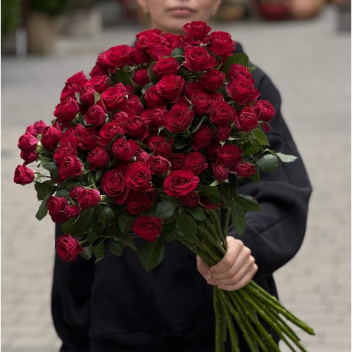 Кустовая роза Red Trendsetter