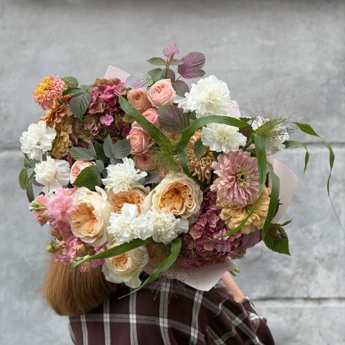Exquisite bouuet in pastel tones «Venetian Coffee»