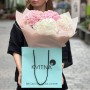 Bouquet of 5 delicate hydrangeas «Berry Marshmallow»