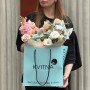 Романтичный пышный букет с кофейными розами «Миндальное пирожное»