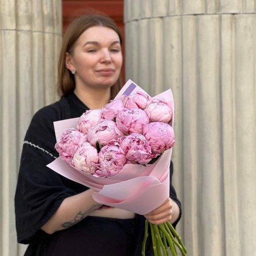 Bouquet of 11 Sarah Bernhardt peonies «Her Tenderness»