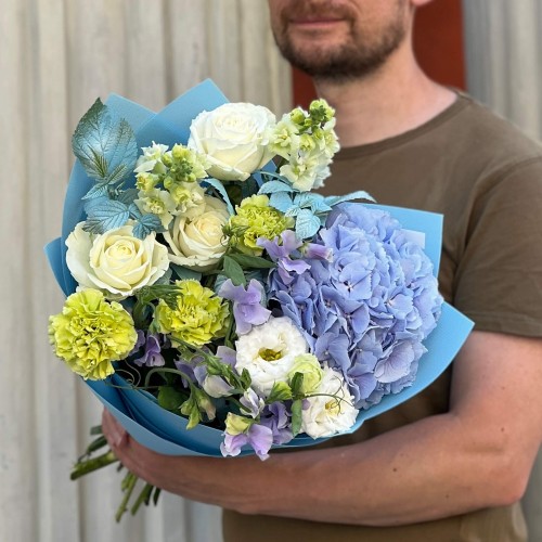 Sky-Blue Bouquet with Hydrangea «Memories of Santorini»