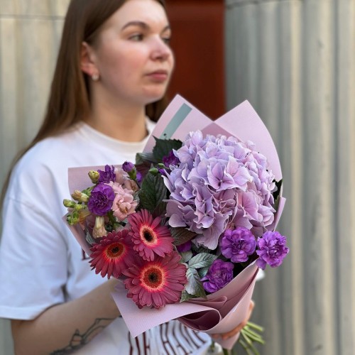Distinctive Mixed Bouquet with Gerberas «Purple Glow»