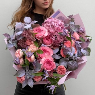 Romantic Bouquet with Peony Roses «Pink Veil»