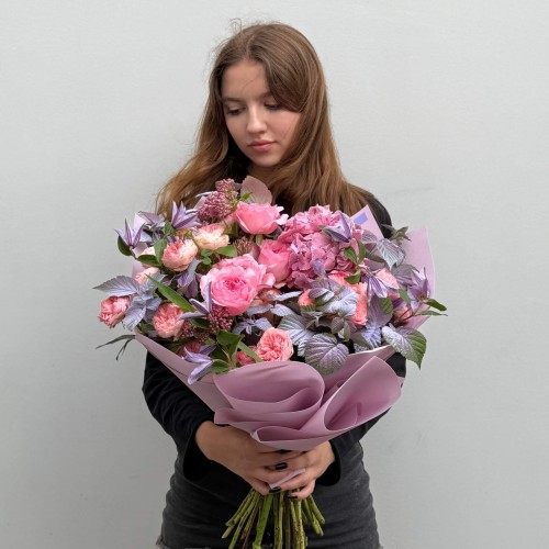 Romantic Bouquet with Peony Roses «Pink Veil»