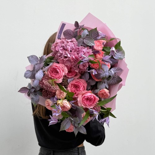 Romantic Bouquet with Peony Roses «Pink Veil»