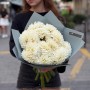 Bouquet of 13 White Perfection Dahlias «Radiant Ideal»