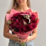 15 оксамитових півонієвидних троянд Tess у букеті «Королівський бордо»
