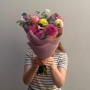 Romantic Garden-Style Bouquet with Dahlias «Floral Praline»