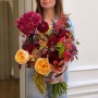 Екстравагантний букет з глоріозою «Серпнева історія»