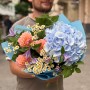 Striking Bouquet with Hydrangea and Dahlias «A Touch of Blue»