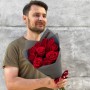 Bouquet of 11 red Freedom Roses «Cherry Silk»