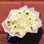 51 жоржина сорту White Perfection у букеті «Ідеальний білий»