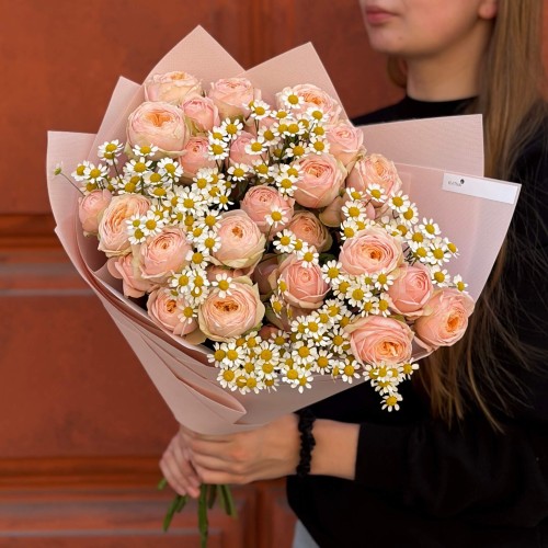 Charming Duo Bouquet with Lady Ella Spray Peony Rose and Tanacetum «Mademoiselle»
