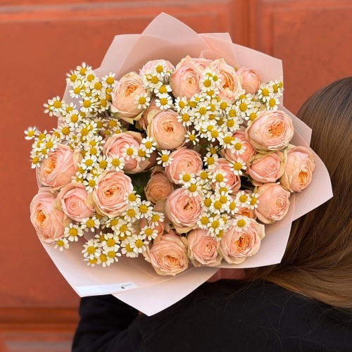 Charming Duo Bouquet with Lady Ella Spray Peony Rose and Tanacetum «Mademoiselle»