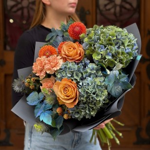 Striking Bouquet with Hydrangeas «Rainy Autumn»