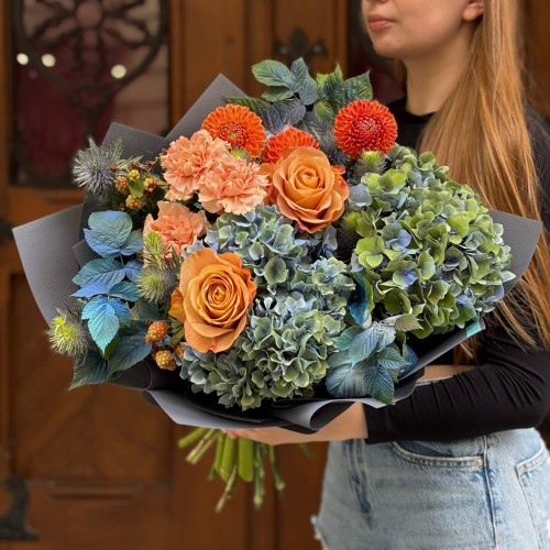 Striking Bouquet with Hydrangeas «Rainy Autumn»
