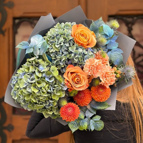 Striking Bouquet with Hydrangeas «Rainy Autumn»