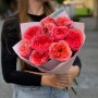 Микс из 11 роз сортов Pink X-Pression и Candy X-Pression в букете «Кудрявое конфетти»