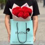 9 пионовидных роз Red Monster в букете «Огненные кудри»