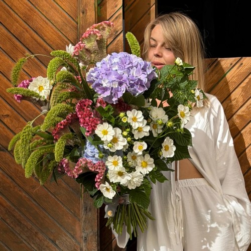 Airy Voluminous Bouquet with Hydrangea «Butterfly Waltz»