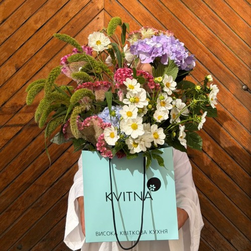 Airy Voluminous Bouquet with Hydrangea «Butterfly Waltz»