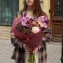 Цікавий букет в осінніх кольорах «Сливовий сад»