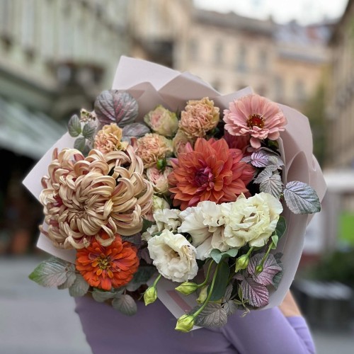 Pastel Bouquet with an Autumn Feel «Elegant Nadiia»