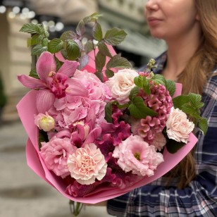 Romantic Bouquet with Cymbidium «Gentle Kiss»