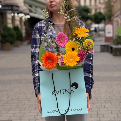 Vibrant Gerbera Bouquet «Dopamine Kaleidoscope»