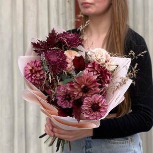 Mysterious Autumn Bouquet with Dahlias and Chrysanthemums «Cherry Mousse»