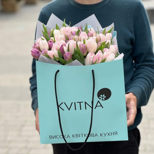 Bouquet of 45 Foxtrot & Double Price Peony-Style Tulips «Pastel Freshness»