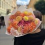 Микс из 21 георгины в букете «Нечто прекрасное»