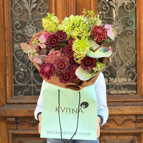 Striking Bouquet with Unusual Polar Light Anthurium «Aurora Borealis»