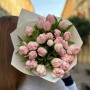 25 тюльпанов сорта Dreamer в букете «Хрустящий десерт»